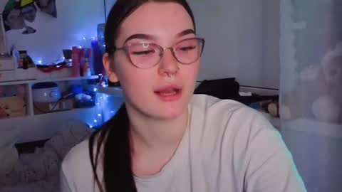 Millie online show from November 3, 9:43 am