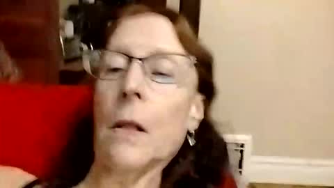 miloanj online show from November 28, 10:17 pm