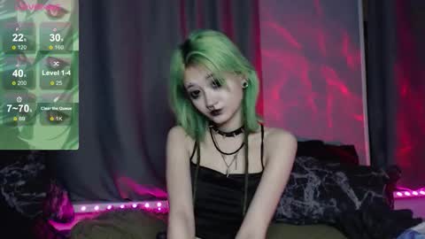 milten_trish online show from November 12, 8:44 pm