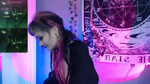 milten_trish online show from August 4, 5:09 pm