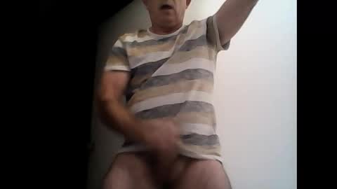 Snapshot of milu72 chatting on January 25, 4:57 pm milu72 online show from January 25, 4:57 pm