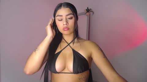 Mily Ortiz online show from September 12, 8:44 pm