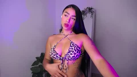 Mily Ortiz online show from January 15, 4:16 pm