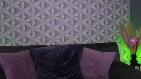 Mina online show from March 5, 9:40 am