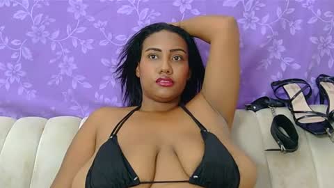 mina_hotty online show from July 16, 9:50 pm