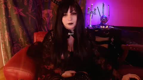 NindfuckWitch online show from January 17, 1:09 pm