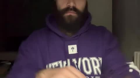 Snapshot of mingo_in_wonderland chatting on October 12, 9:38 pm Lance online show from October 12, 9:38 pm