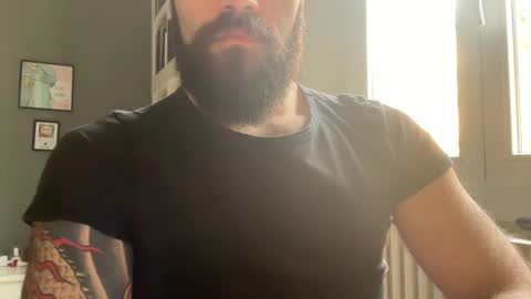 Snapshot of mingo_in_wonderland chatting on January 21, 1:32 pm Lance online show from January 21, 1:32 pm