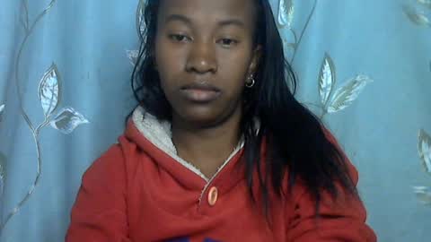 minouch211907 online show from July 8, 3:10 am