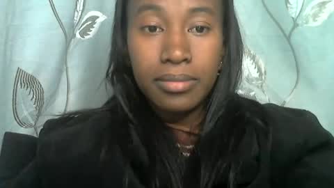 minouch211907 online show from July 3, 5:12 am