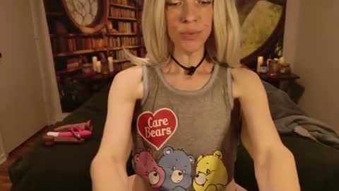 Tessa Rae online show from June 21, 2:51 am