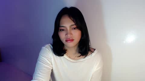 Snapshot of mira_luna222 chatting on February 7, 8:22 am Mira Bella online show from February 7, 8:22 am