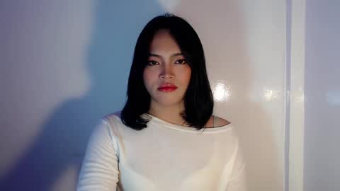 Snapshot of mira_luna222 chatting on February 7, 5:07 pm Mira Bella online show from February 7, 5:07 pm