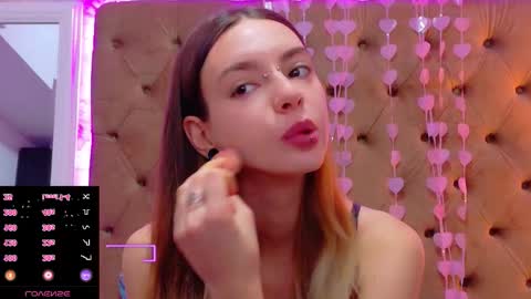 mira_lynxx online show from February 23, 6:37 am