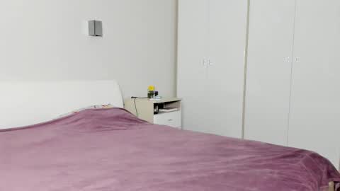 Mira online show from November 22, 9:45 pm