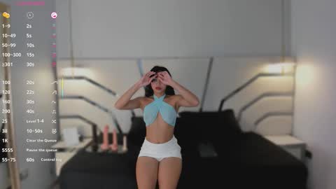 Snapshot of miranda_becerra chatting on October 12, 5:04 pm Miranda online show from October 12, 5:04 pm