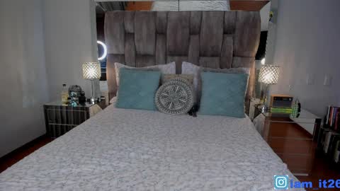 Miranda online show from April 2, 12:40 am