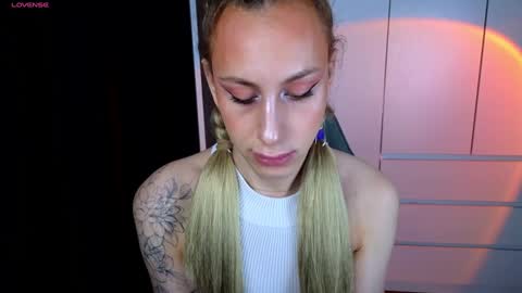 miraraid online show from December 26, 1:29 am