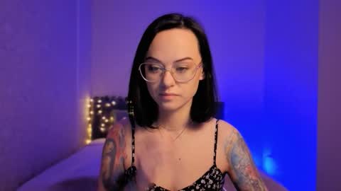 MiraSkyy online show from March 6, 9:47 pm