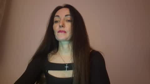 Christina online show from May 5, 8:36 pm