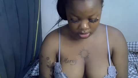 Snapshot of mirror_254 chatting on December 7, 8:33 pm mirror_254 online show from December 7, 8:33 pm