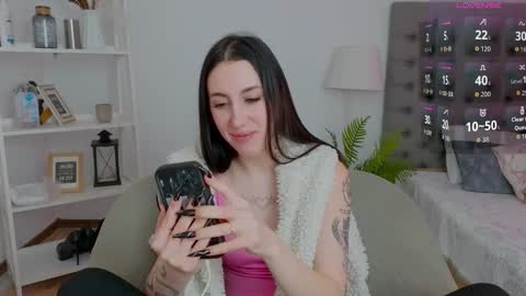 Linn online show from January 19, 2:49 pm