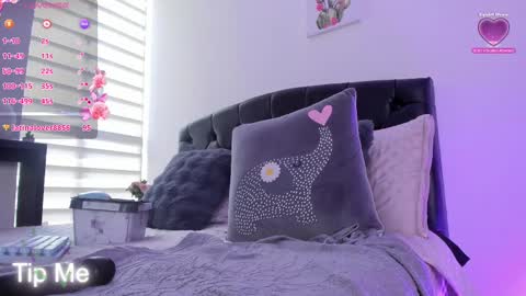 A M A R A N T H A online show from February 13, 1:37 pm