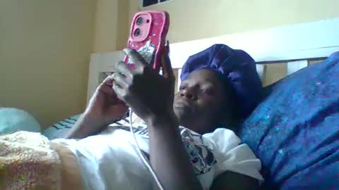 miss_atitude online show from October 4, 8:23 am