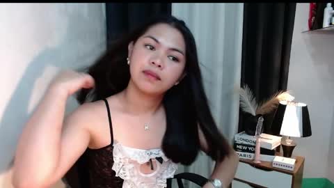 Briella online show from April 8, 2:42 pm