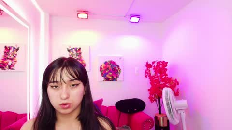 Melanie online show from April 9, 12:44 pm