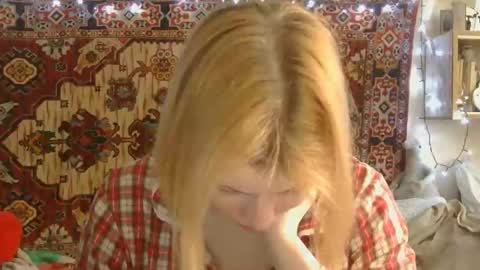Elis online show from May 15, 11:29 am