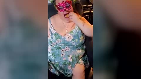 miss_ella_rose online show from June 17, 2:38 am