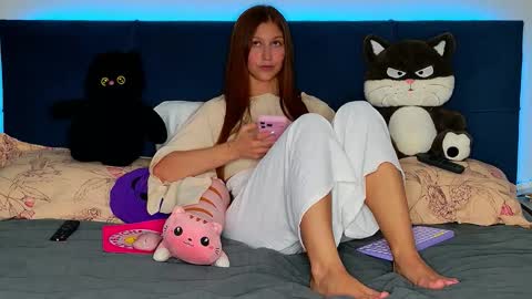 Emily online show from March 6, 7:02 pm