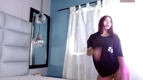 emma online show from April 16, 8:09 pm