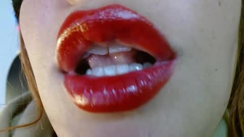 Miss Evoleth online show from October 16, 7:41 am