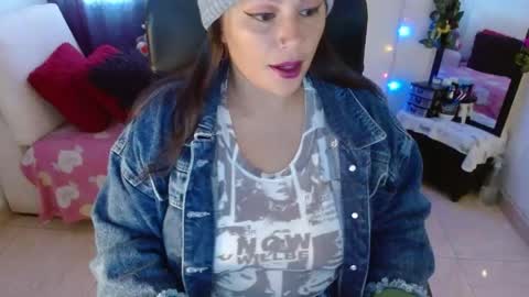 Miss Evoleth online show from April 19, 6:43 pm