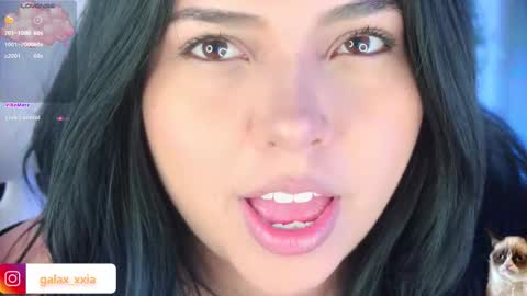  Elisabeth  IG galax xxia       online show from November 13, 11:07 pm