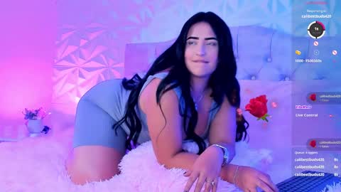 Snapshot of miss_ivy4 chatting on January 21, 8:54 pm Ivy online show from January 21, 8:54 pm