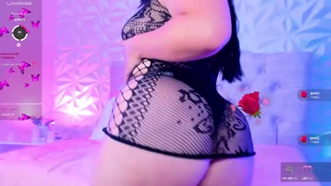 Snapshot of miss_ivy4 chatting on December 12, 1:10 am Ivy online show from December 12, 1:10 am