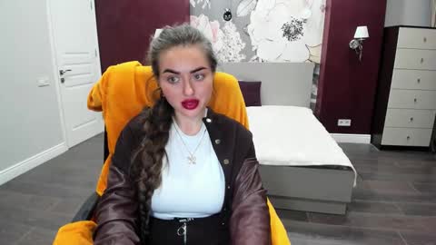 miss_kiten online show from January 6, 7:51 pm