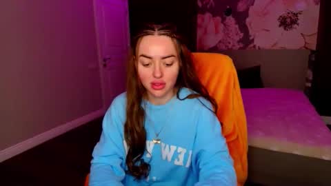 miss_kiten online show from April 18, 2:46 am