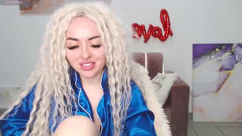 miss_kiten online show from February 15, 11:14 pm