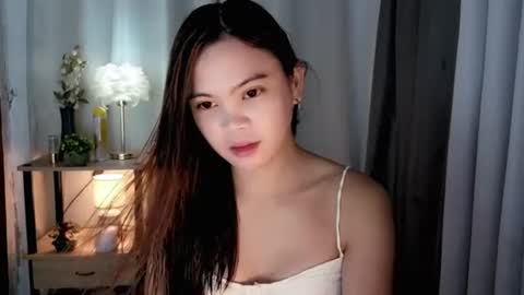 miss_kyrstyn online show from July 22, 11:56 am