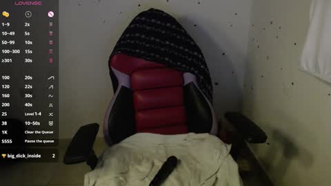 ly independent model online show from March 25, 10:05 pm