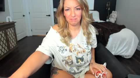 Miss nina online show from July 30, 7:58 pm