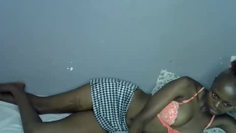 miss_pretty1 online show from December 3, 11:05 pm