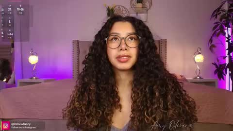 Amy Olivera online show from November 13, 1:25 pm