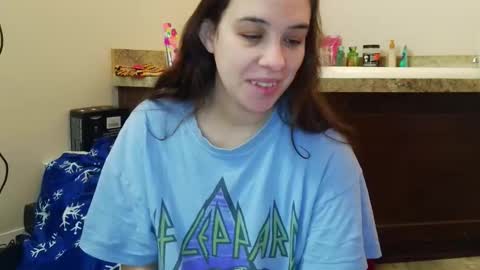 Bella online show from December 5, 2:26 pm