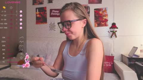 Bella online show from March 31, 4:57 am