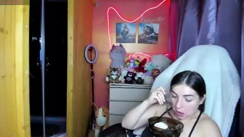 Melanie  January 15th is my birthday there will be an interesting show  online show from July 17, 4:47 am